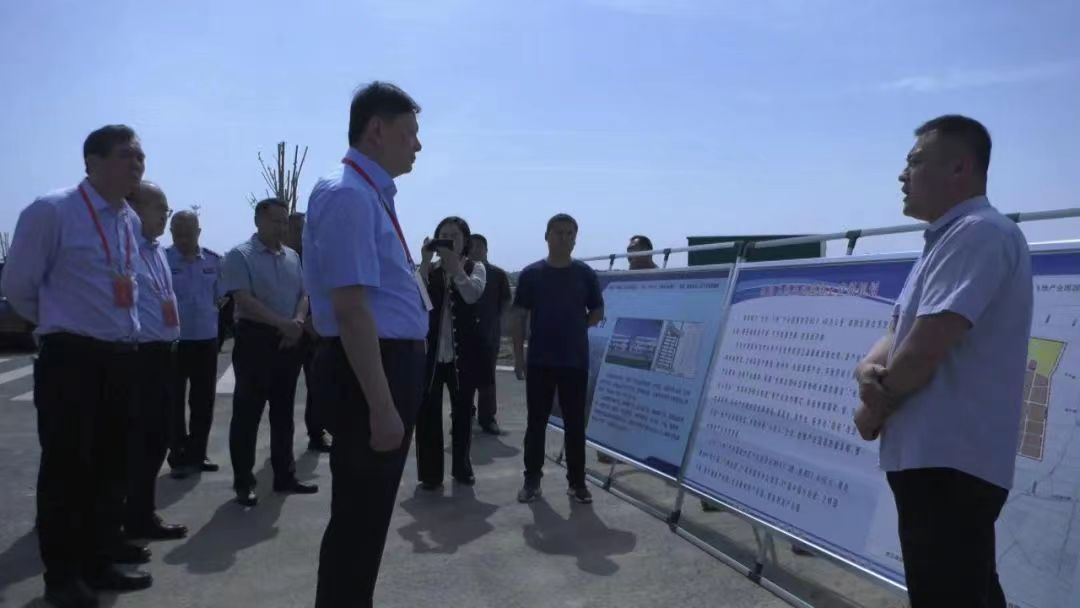 新乡市人大常委会调研组到封丘县法院专题调研执行工作