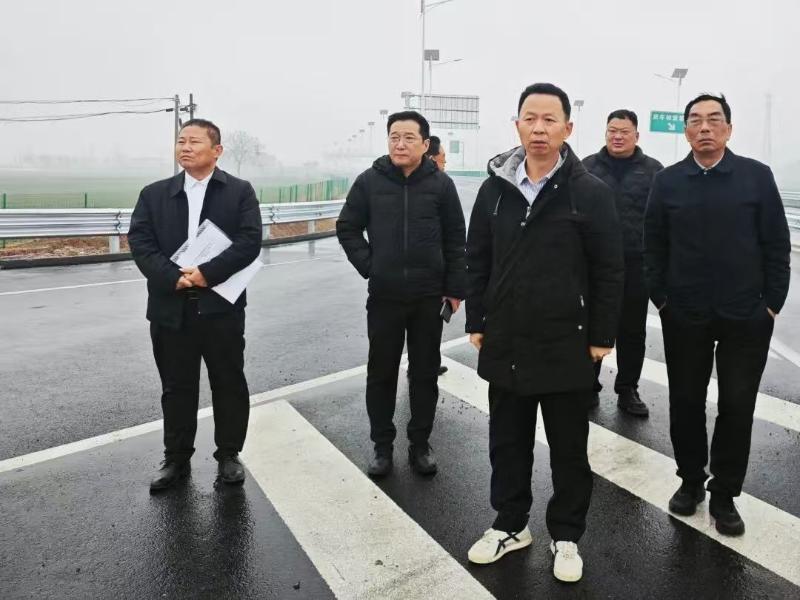 王振海调研城市更新与绿化提升工作