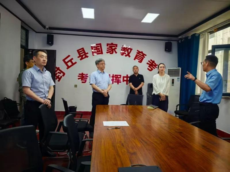 王跃峰 巩红敏调研检查我县高考准备工作