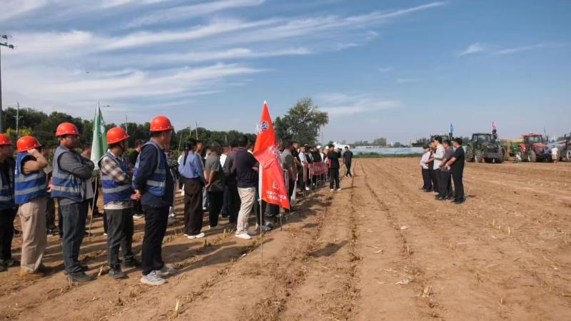 封丘县开展高标准农田地力提升实地观摩
